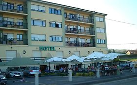Hotel Brisamar Bañugues